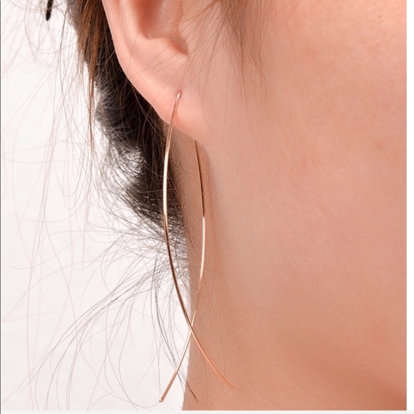 Gold Minimalist Hoop Earrings - Picture 3 of 5